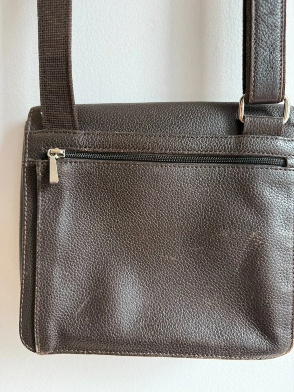 Brown Leather Messenger Bag | Longchamp